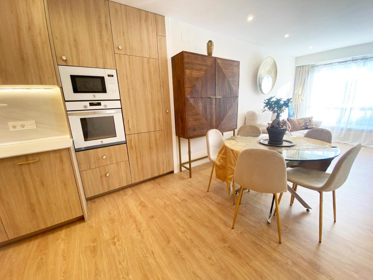 Miramar Luxurious Flat, 3 Double Rooms, Free Parking, Terrace, Completely New San Sebastian Exterior photo